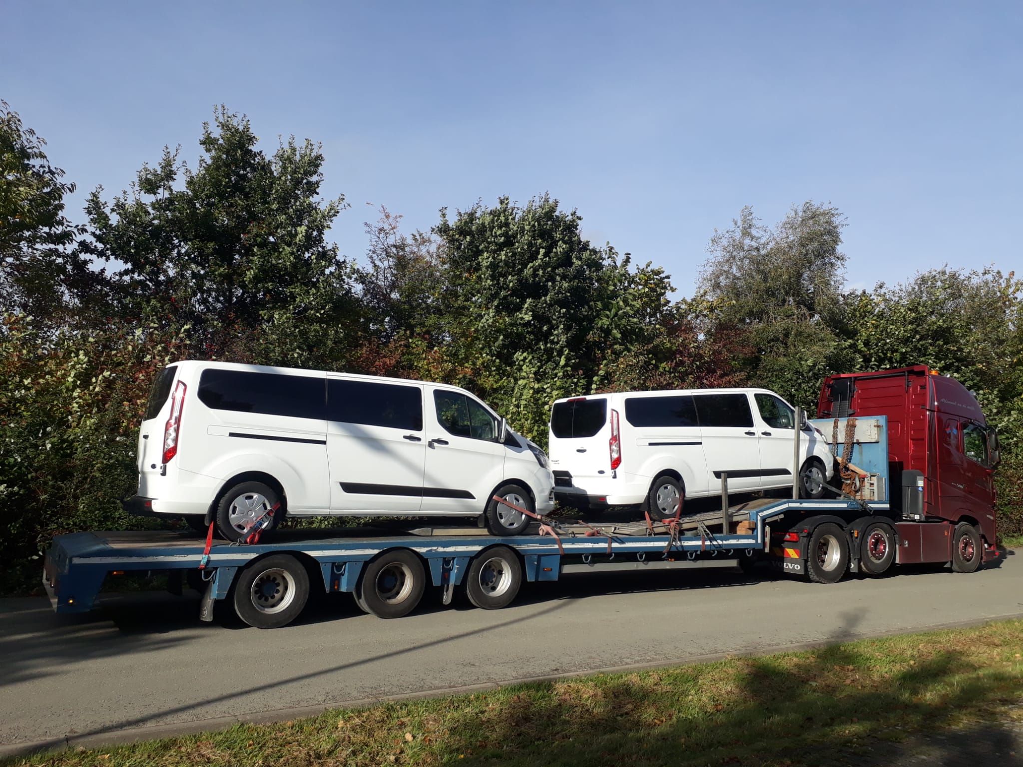 3x Ford Transit to Ukraine